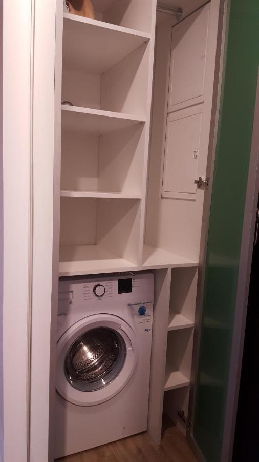Apartament Wsrod 1000Cy Swiatel - Z Parkingiem W Hali Garazowej- Duzy Balkon Z Lezakami - Piekny Widok Noca Na Panorame Tysiaclecia 卡托维兹 外观 照片