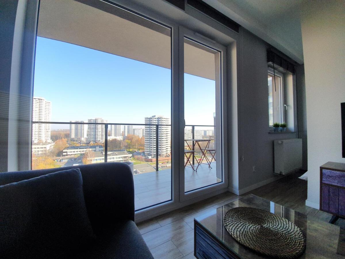 Apartament Wsrod 1000Cy Swiatel - Z Parkingiem W Hali Garazowej- Duzy Balkon Z Lezakami - Piekny Widok Noca Na Panorame Tysiaclecia 卡托维兹 外观 照片
