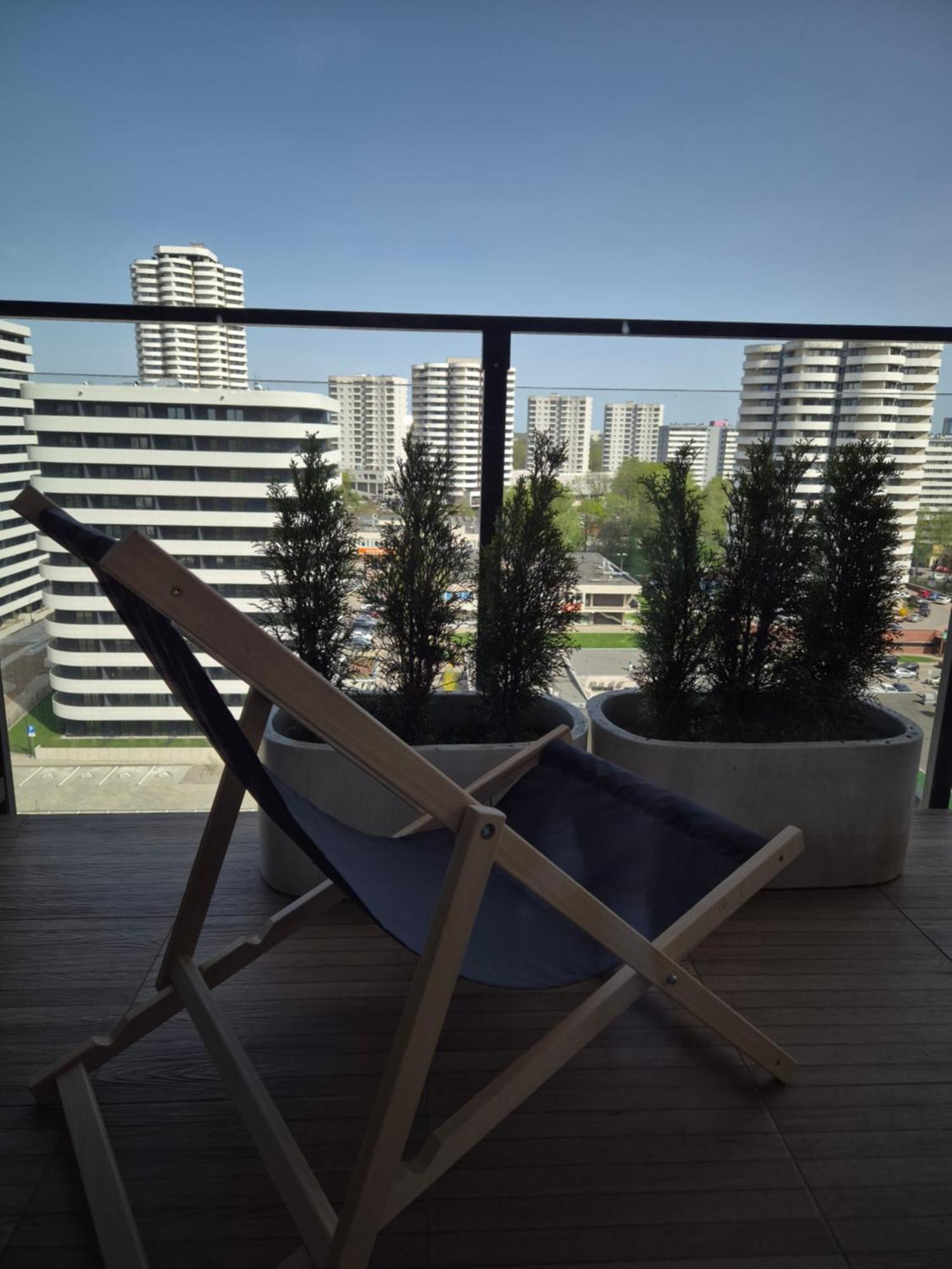 Apartament Wsrod 1000Cy Swiatel - Z Parkingiem W Hali Garazowej- Duzy Balkon Z Lezakami - Piekny Widok Noca Na Panorame Tysiaclecia 卡托维兹 外观 照片